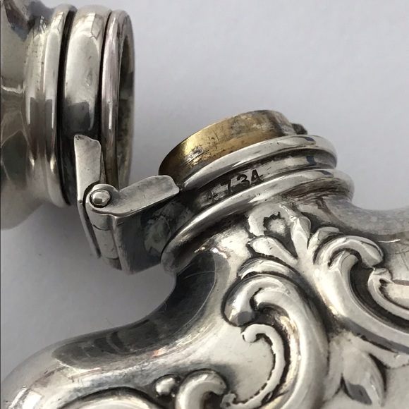 Antique Sterling Ornate Heart Pocket Flask 65 Gr. - Picture 11 of 15